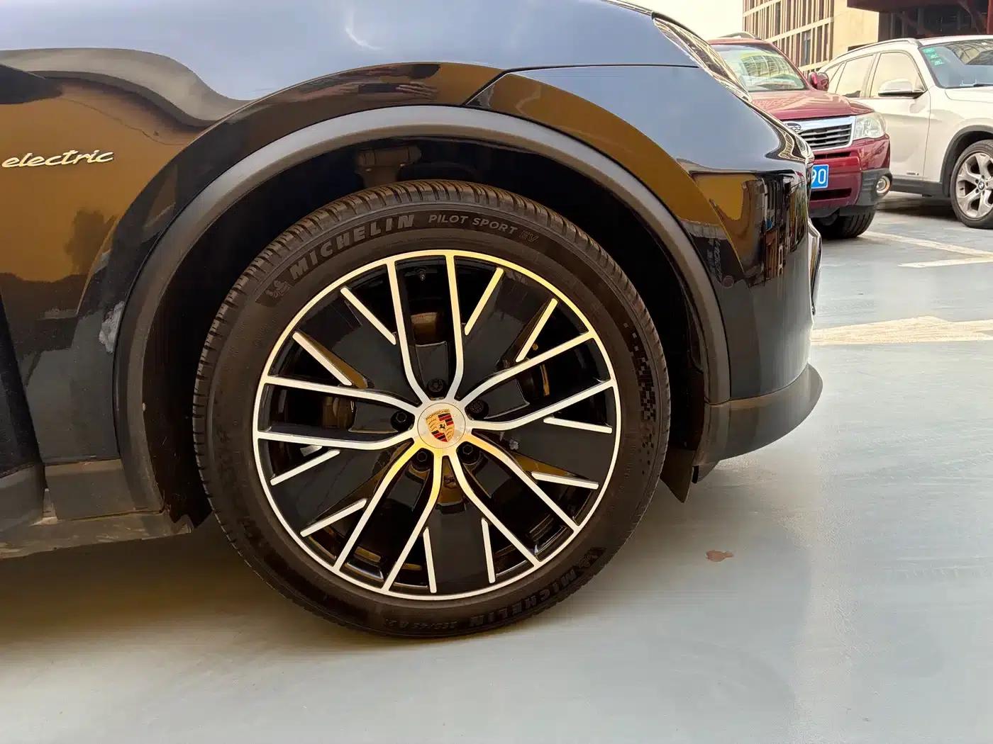 Macan 4 New Energy — миниатюра 16