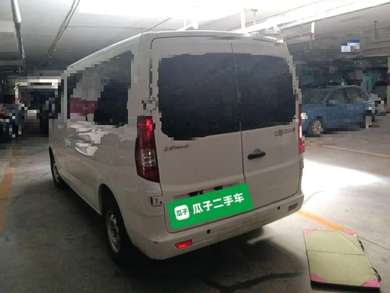 CHANGAN KAICHENG Ruixing EM60 2025 Passenger Version Comfort Edition 6 Seats 300 km Range Side-Hinged Doors — миниатюра 4