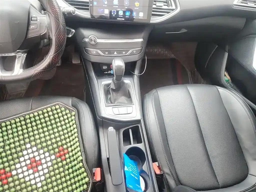 Peugeot 308S 2015 1.2T Automatic Sporty Edition — миниатюра 14