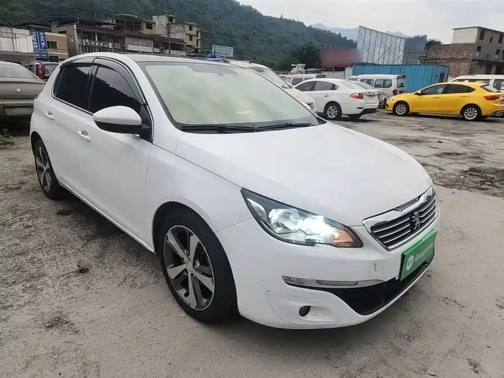 Peugeot 308S 2015 1.2T Automatic Sporty Edition — миниатюра 4