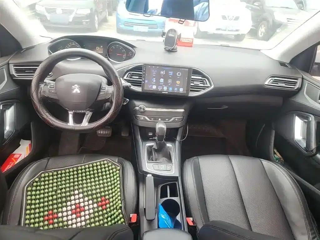 Peugeot 308S 2015 1.2T Automatic Sporty Edition — миниатюра 10