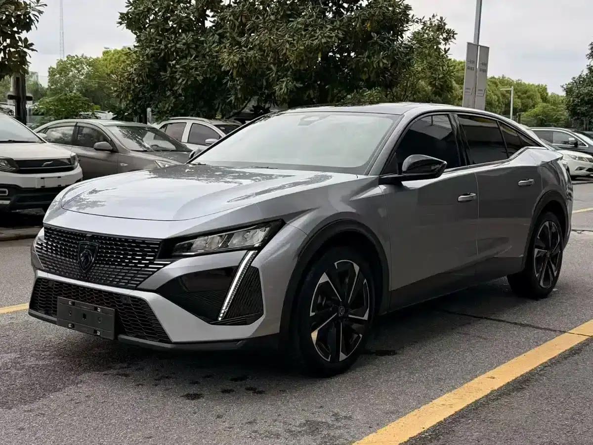 Peugeot 408X 2023 Charm Edition — миниатюра 1