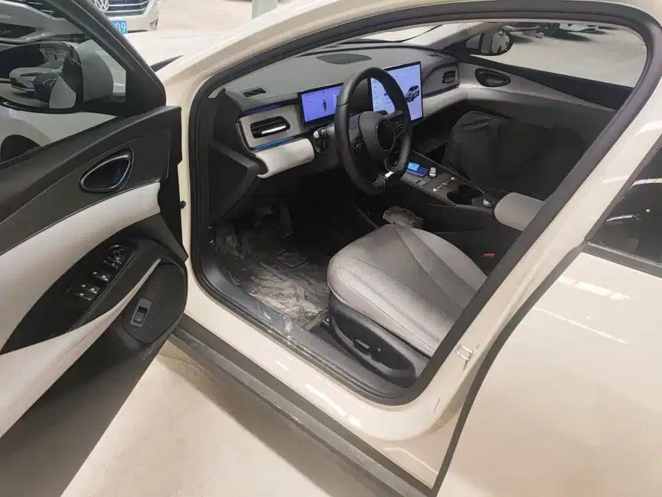 Seal 06 DM-i Touring Edition 2025 DM-i 150KM Flagship Model — миниатюра 5