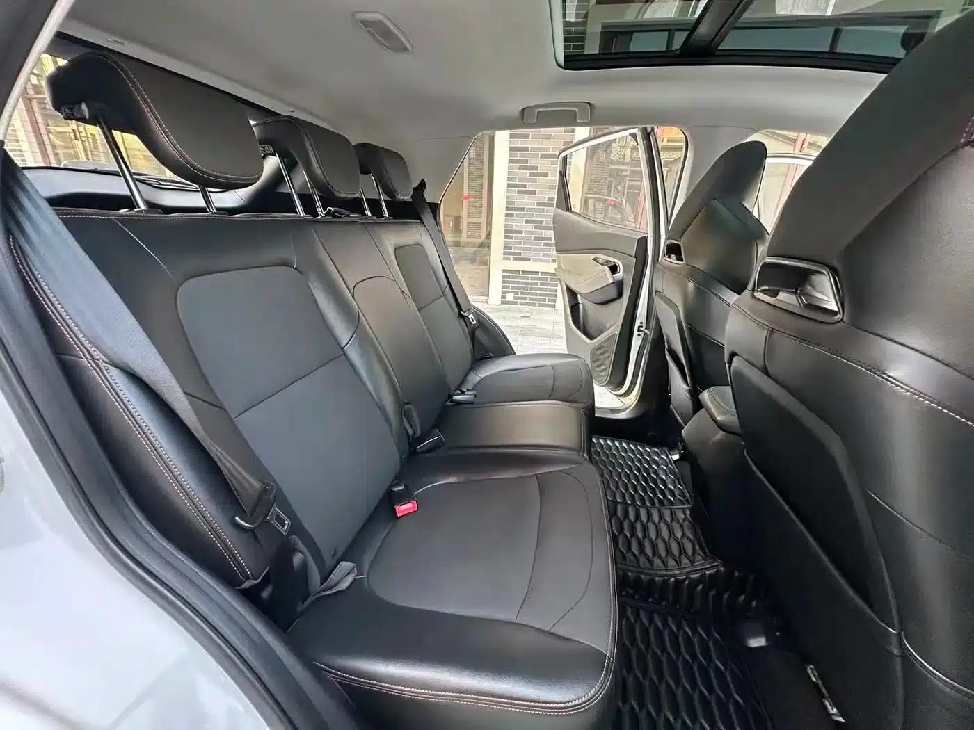 Baojun RS-3 2020 1.5L CVT 24-Hour Online Luxury Edition — миниатюра 11