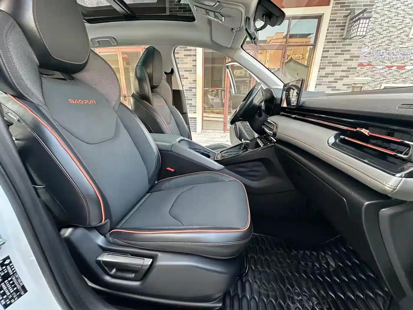 Baojun RS-3 2020 1.5L CVT 24-Hour Online Luxury Edition — миниатюра 12