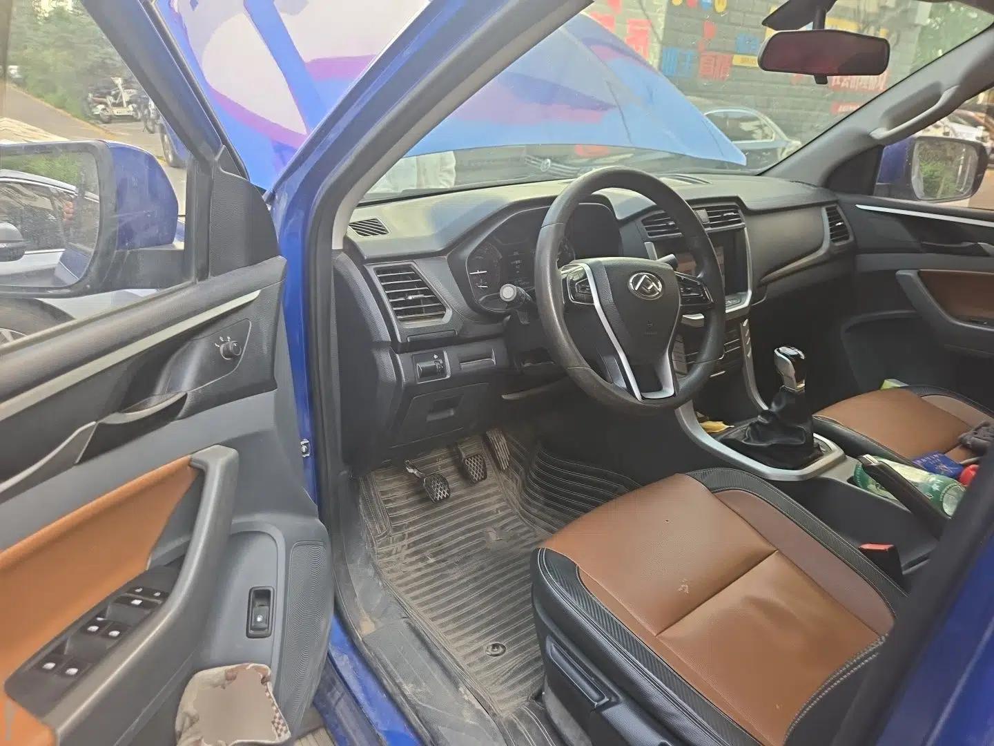 SAIC MAXUS T70 2019 2.0T Diesel Manual 4x4 Comfort Edition Standard Cab High-Profile Chassis — миниатюра 16