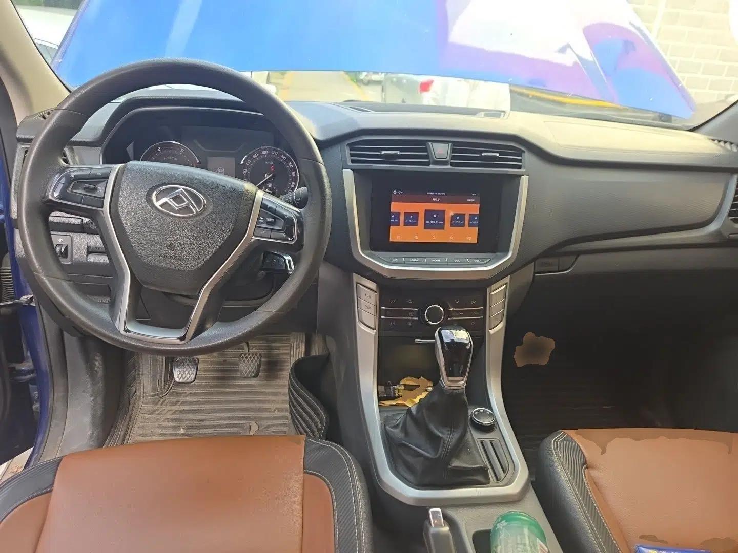 SAIC MAXUS T70 2019 2.0T Diesel Manual 4x4 Comfort Edition Standard Cab High-Profile Chassis — миниатюра 9