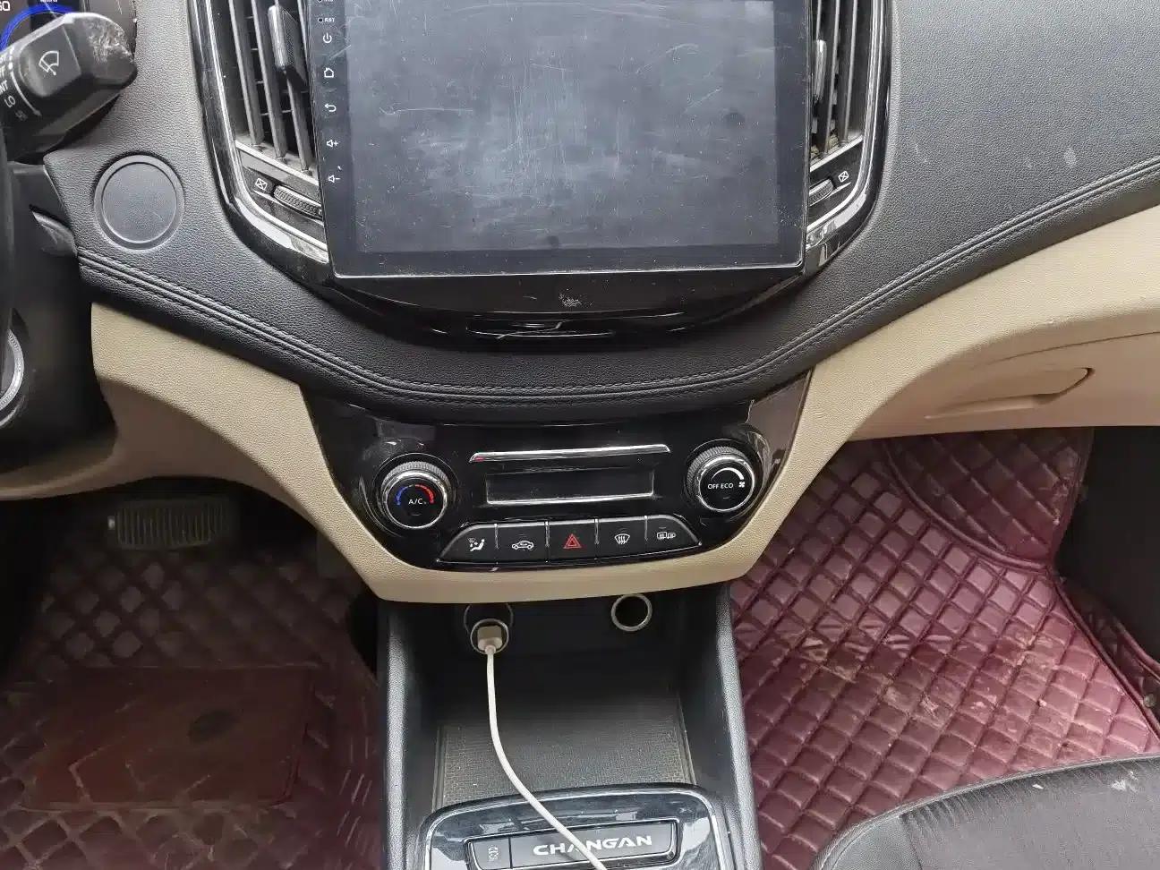 Changan Eado New Energy 2018 EV300 Enjoy Edition — миниатюра 14