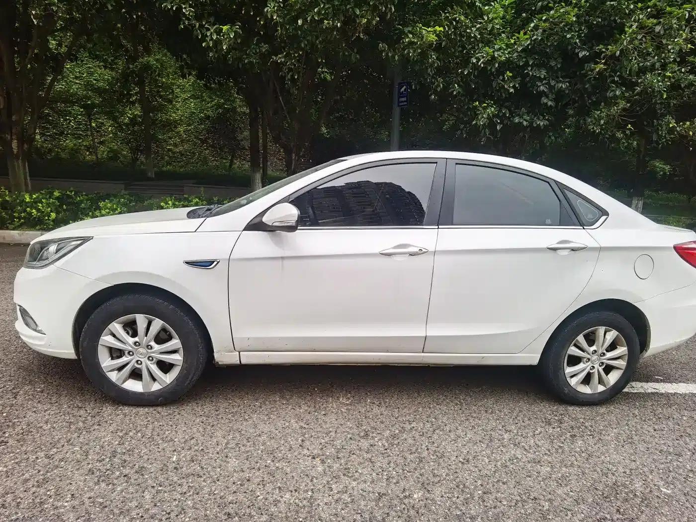 Changan Eado New Energy 2018 EV300 Enjoy Edition — миниатюра 4