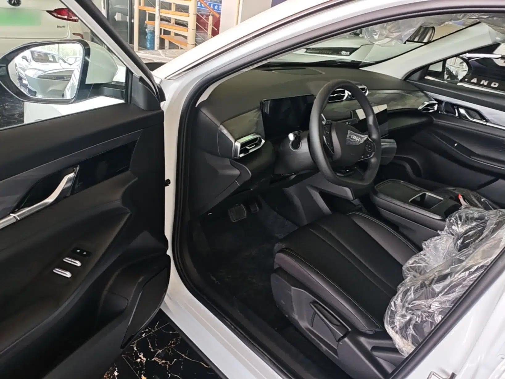 Dongfeng Aeolus SKY EV01 2025 530 km AIR Elite Edition — миниатюра 18