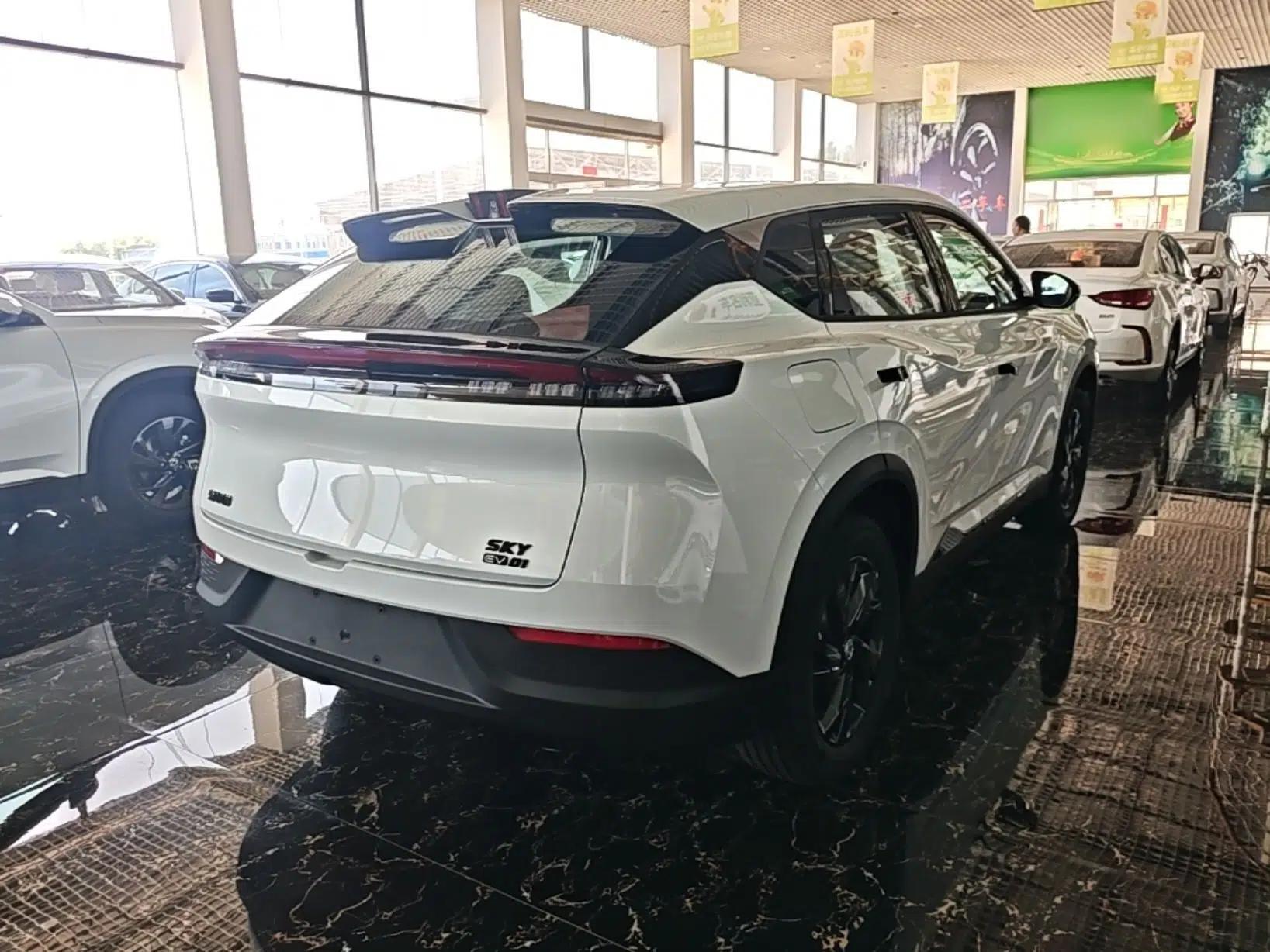 Dongfeng Aeolus SKY EV01 2025 530 km AIR Elite Edition — миниатюра 6