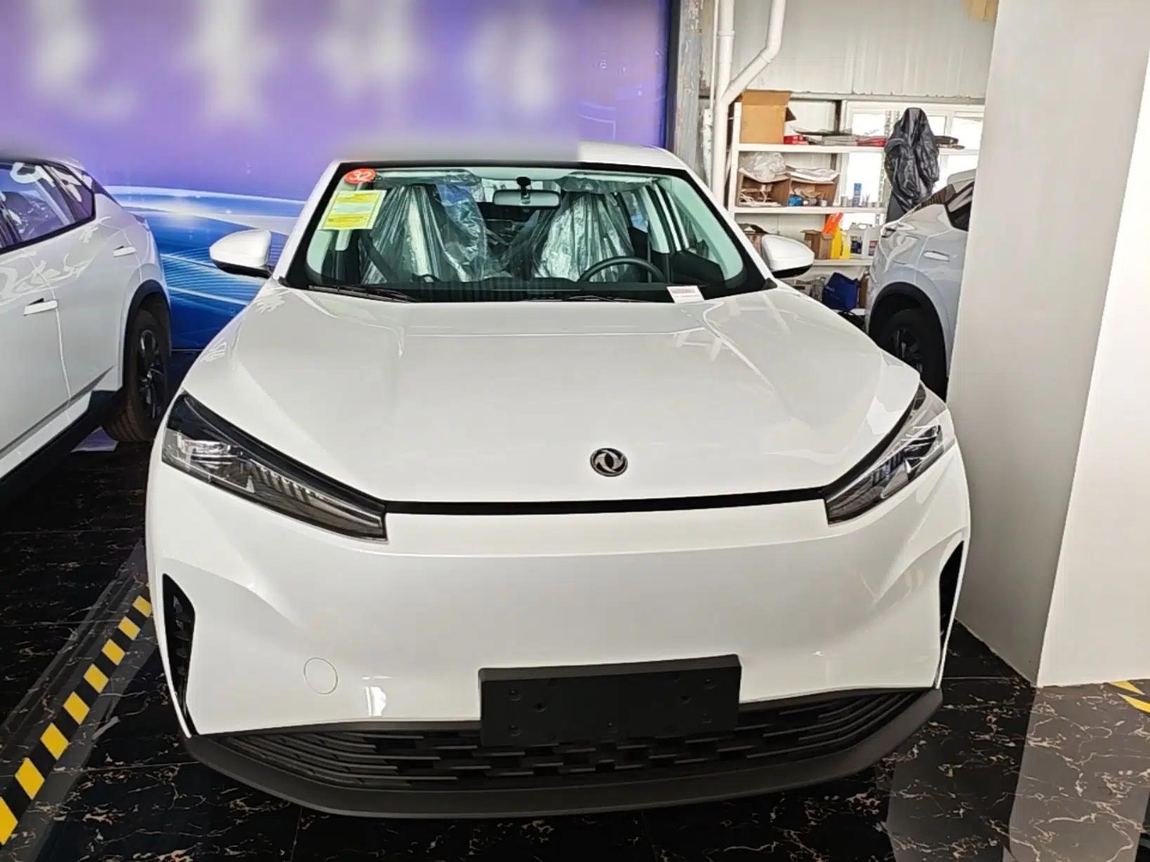 Dongfeng Aeolus SKY EV01 2025 530 km AIR Elite Edition — миниатюра 2