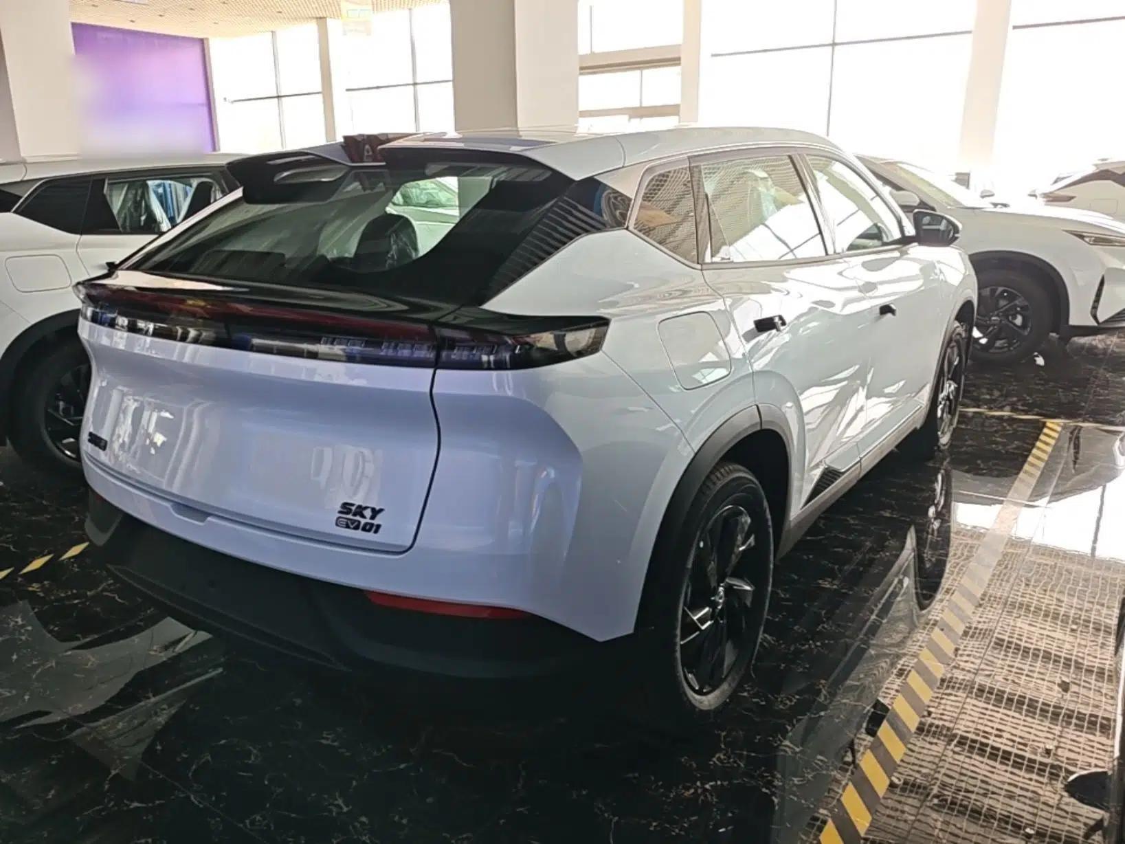 Dongfeng Aeolus SKY EV01 2025 530 km AIR Elite Edition — миниатюра 6
