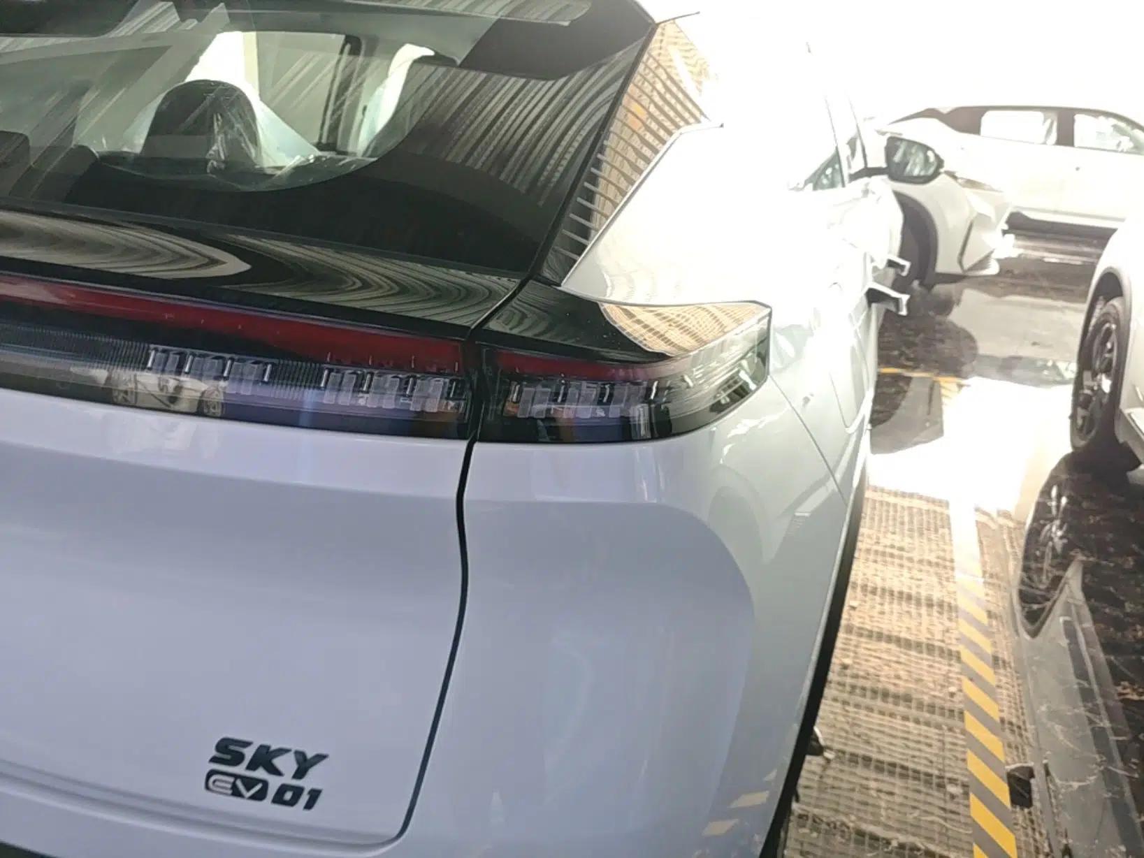 Dongfeng Aeolus SKY EV01 2025 530 km AIR Elite Edition — миниатюра 9