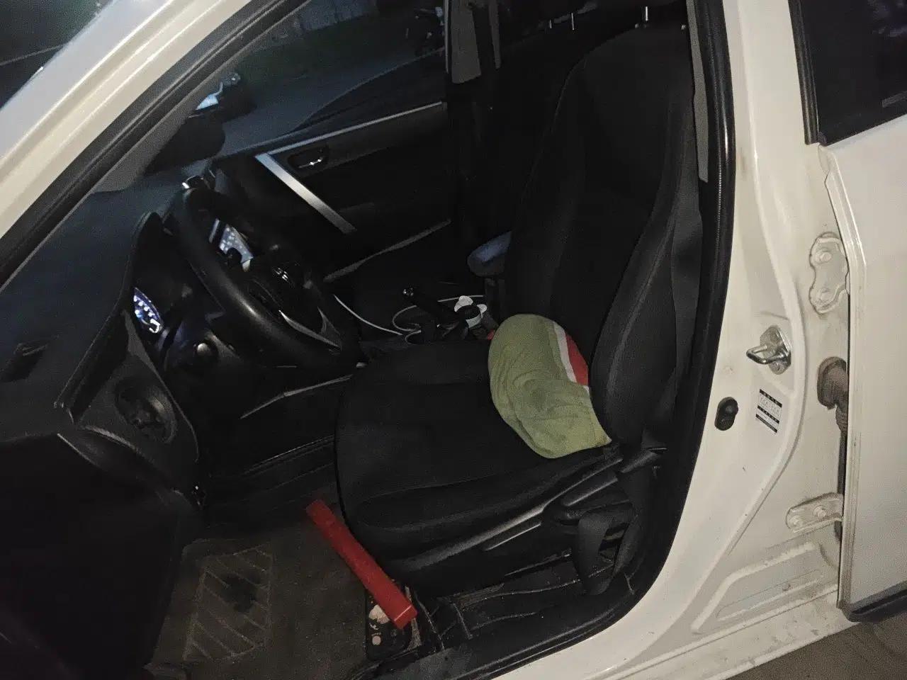Toyota Levin Hybrid E+ 2019 1.8 PH GS E-CVT Elite Style Edition — миниатюра 15