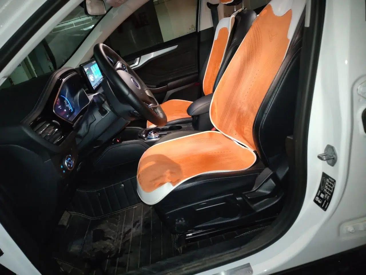Ford Focus Active 2021 EcoBoost 180 Automatic Trendy Model — миниатюра 15