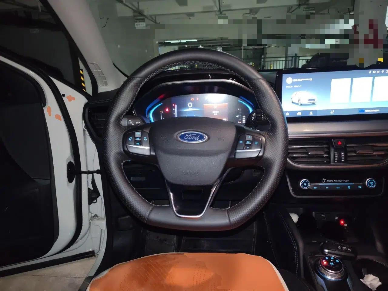 Ford Focus Active 2021 EcoBoost 180 Automatic Trendy Model — миниатюра 10