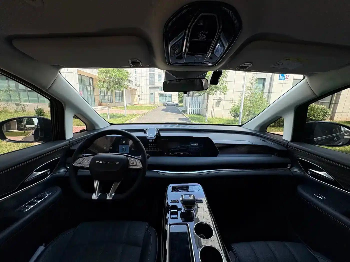Xinghai V9 2026 Model, Enjoy Series, 200km Comfort — миниатюра 7