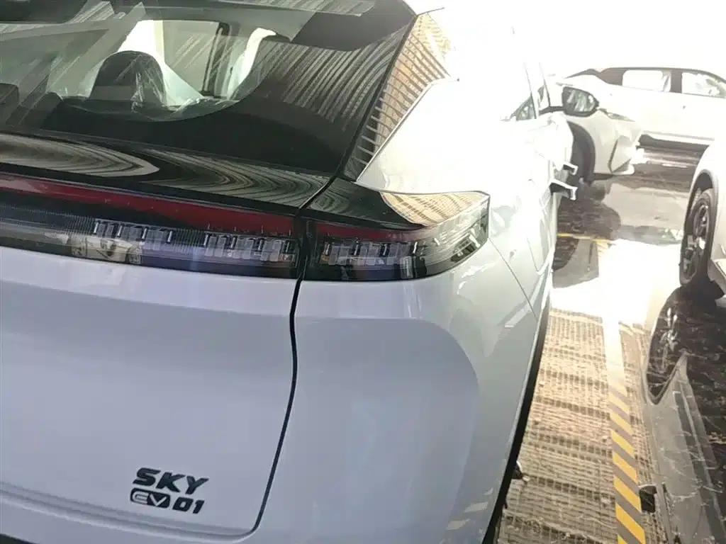 SKY EV01 2025 530km AIR Elite Edition — миниатюра 8