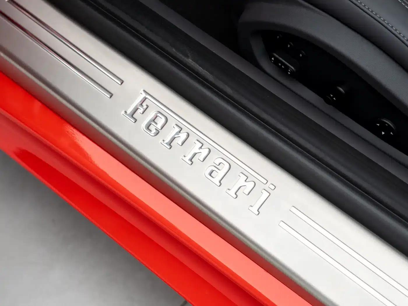 2013 F12berlinetta 6.3L Standard Model — миниатюра 13
