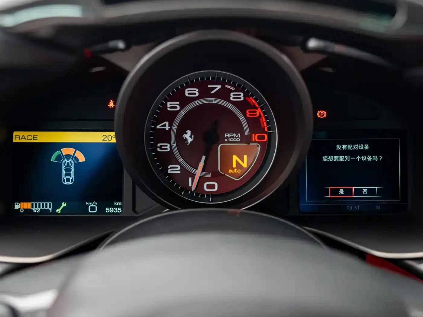 2013 F12berlinetta 6.3L Standard Model — миниатюра 7