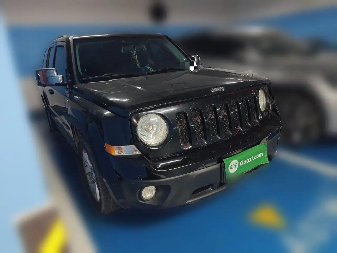Jeep Patriot 2014 2.4L Sport Edition — миниатюра 3