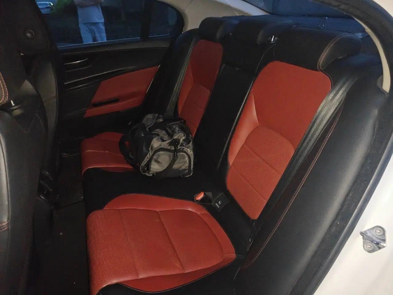 Jaguar XE 2015 2.0T 200 PS R-Sport — миниатюра 17