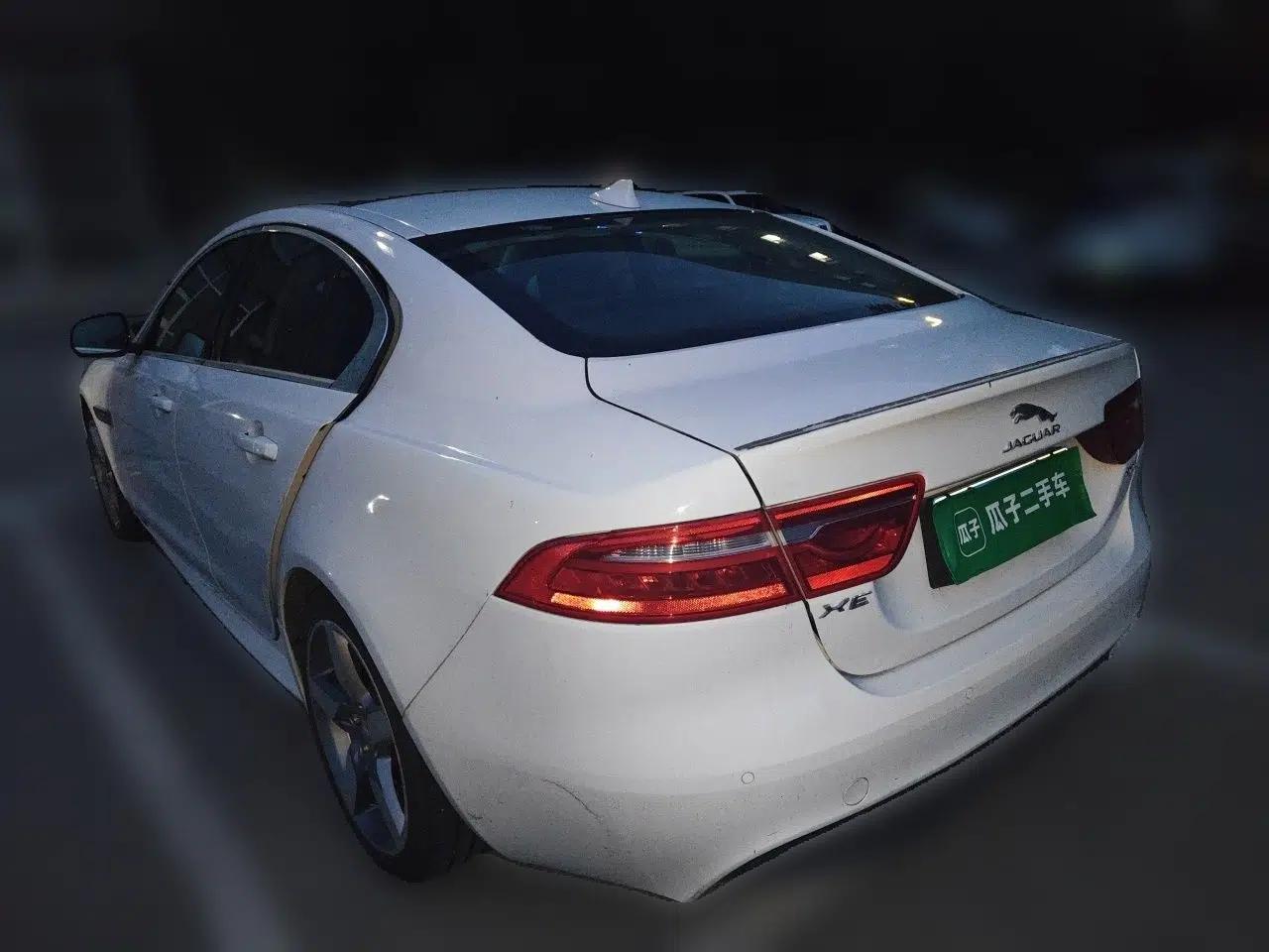 Jaguar XE 2015 2.0T 200 PS R-Sport — миниатюра 4