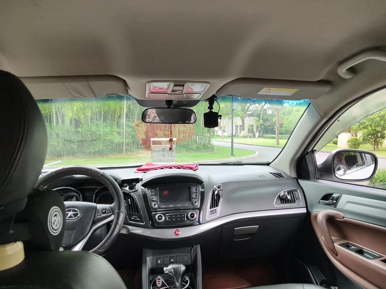 JAC Group Refine S5 2015 1.5T Automatic Comfort Edition — миниатюра 18