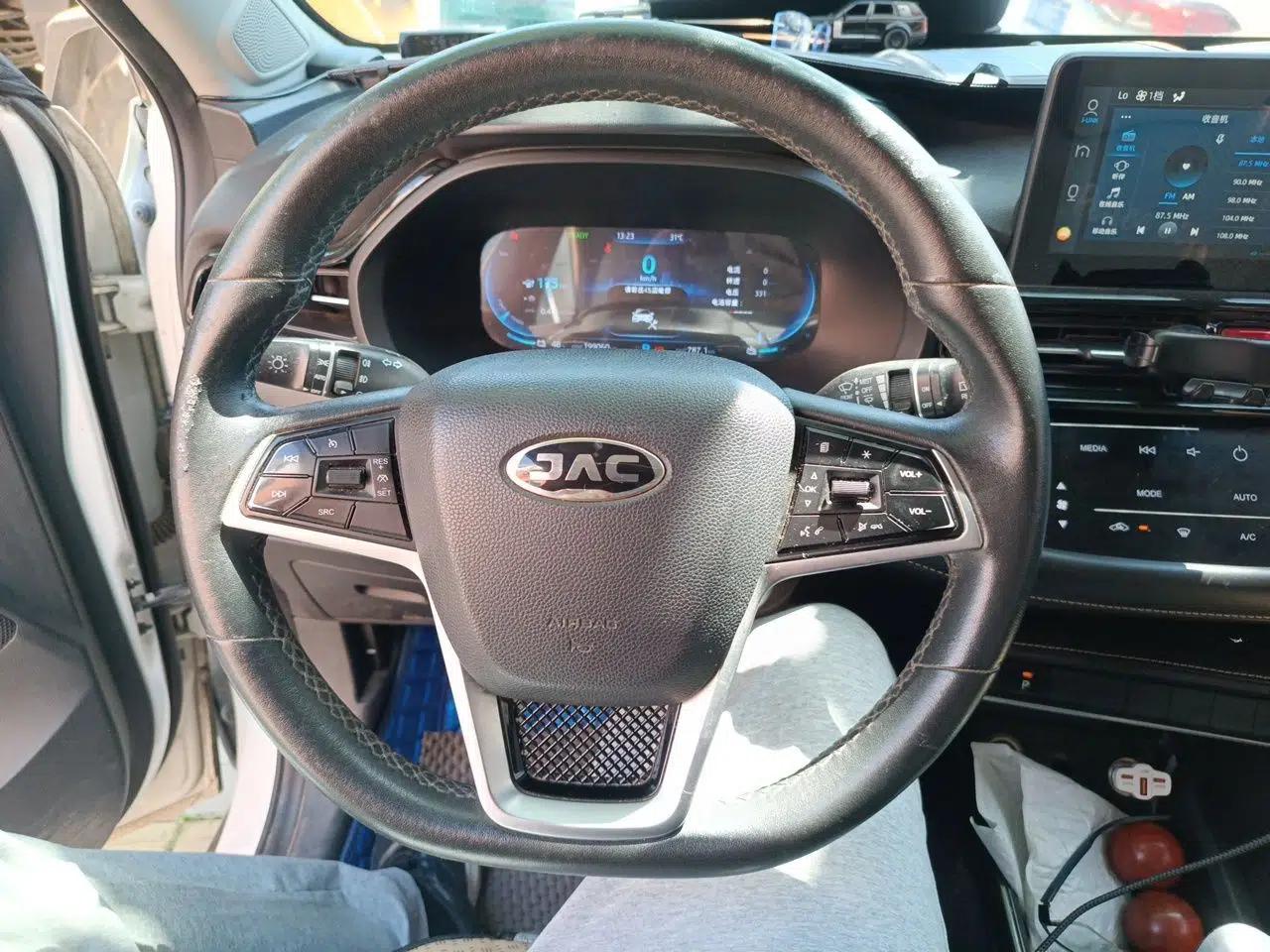 JAC Group iEVS4 2019 Revised Version Luxury Smart Edition — миниатюра 10