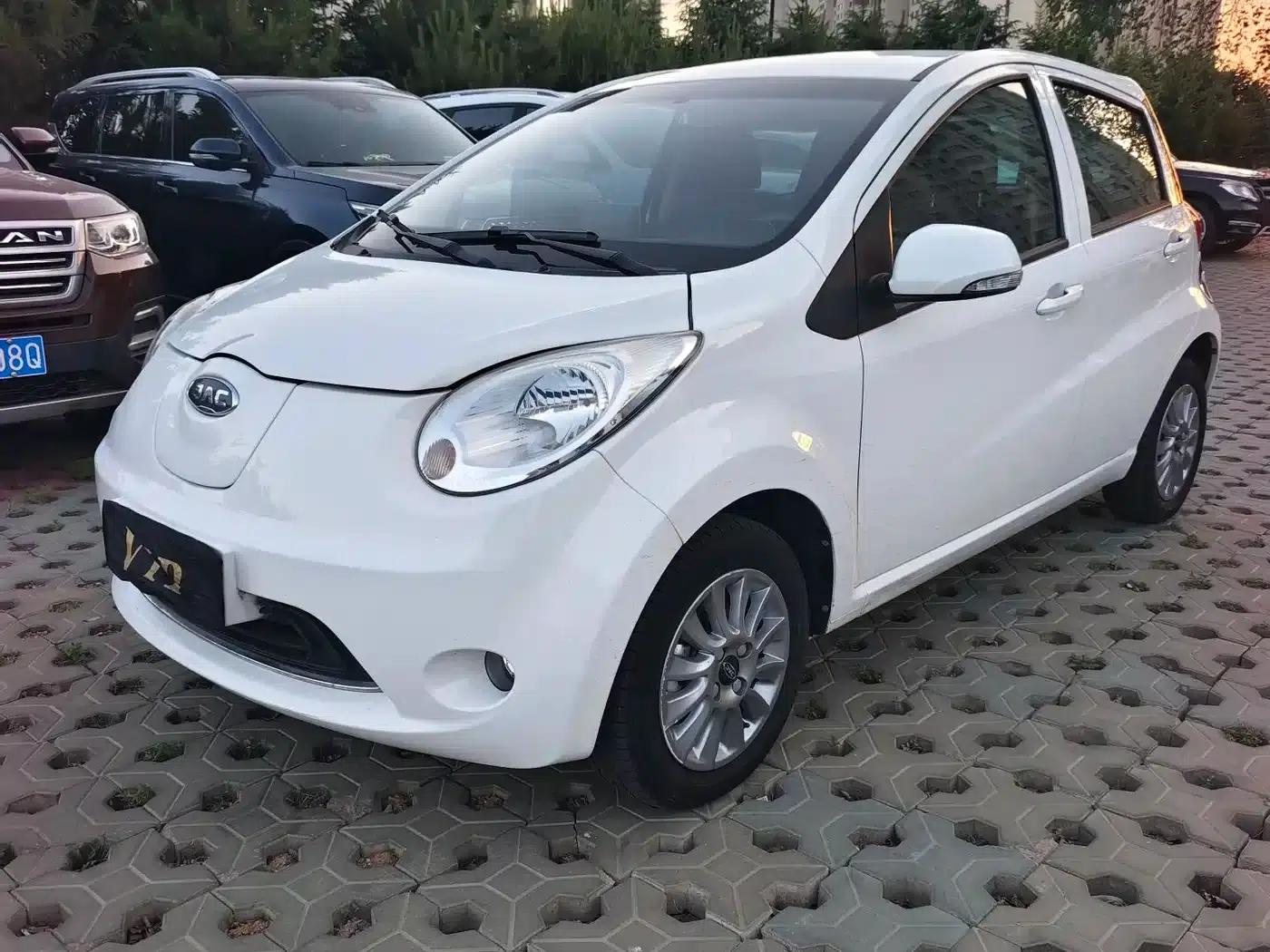 JAC iEV6E 2018 Upgraded Version iEV6E Luxury Intelligent Edition — миниатюра 1