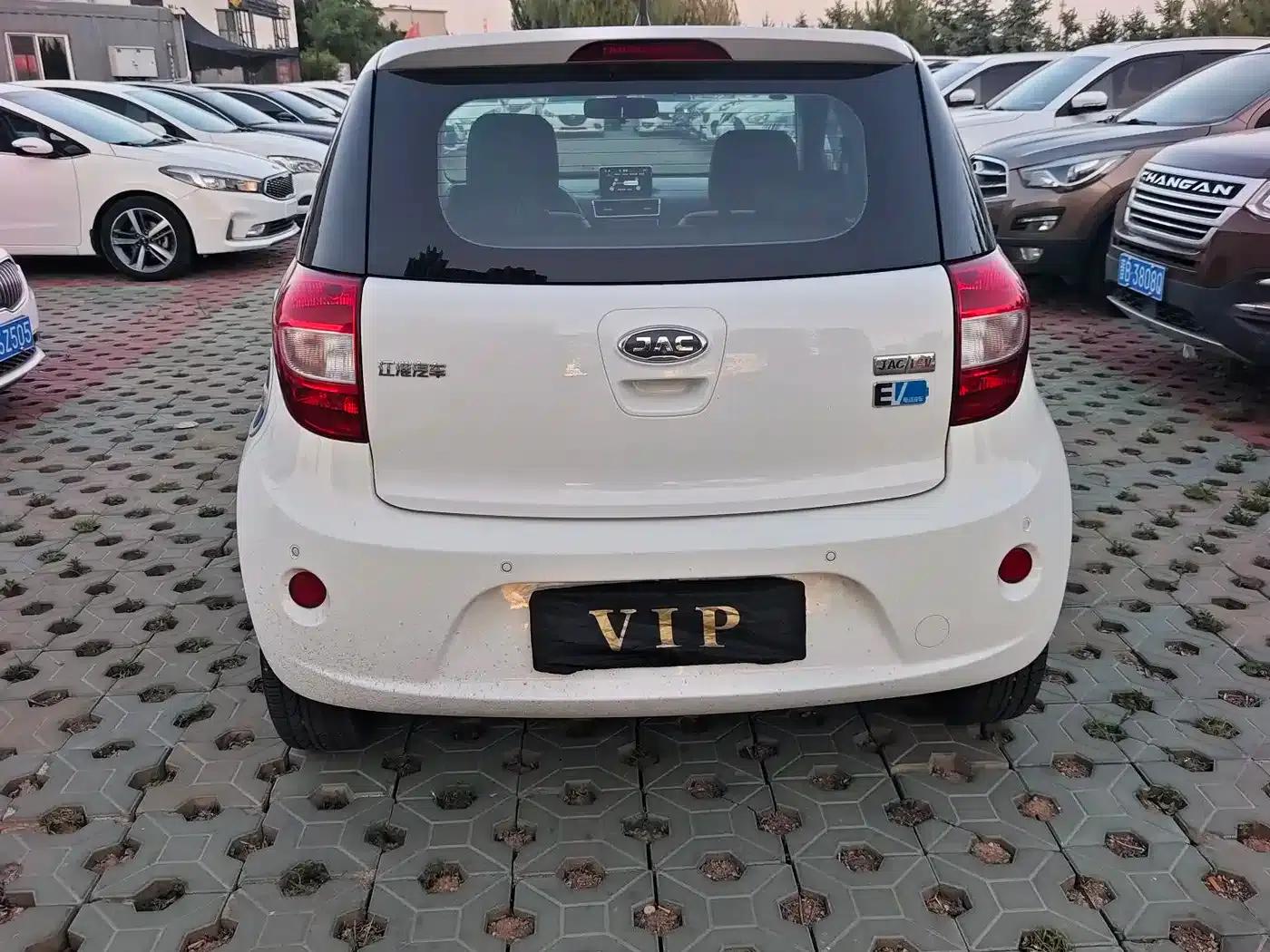 JAC iEV6E 2018 Upgraded Version iEV6E Luxury Intelligent Edition — миниатюра 8