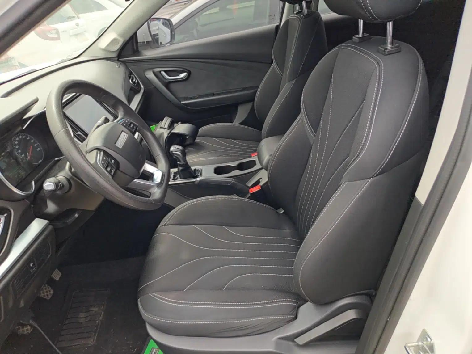 JETOUR X70M 2020 1.5T Manual Partner Model — миниатюра 22