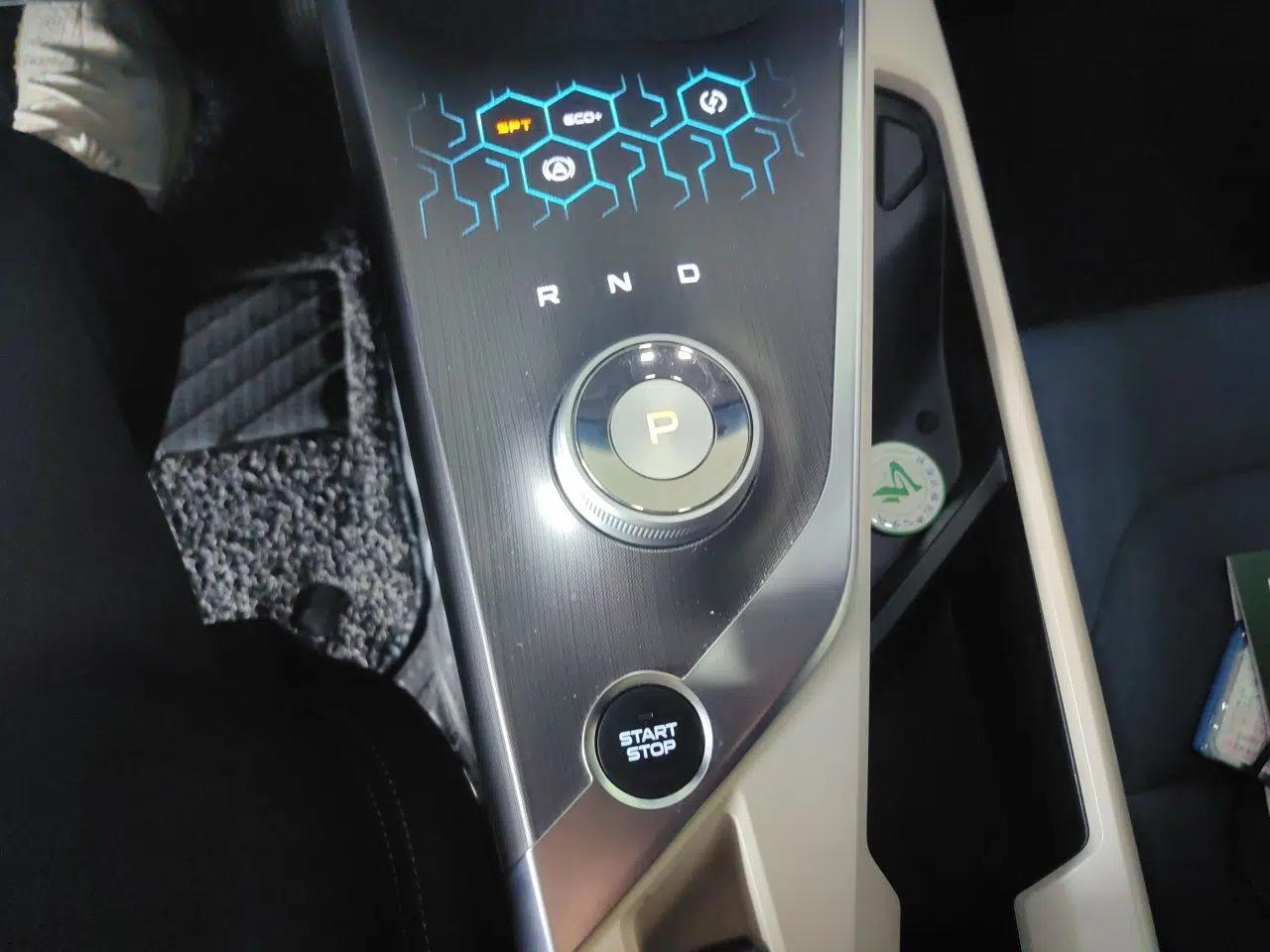 Geometry A 2021 Pro Enhanced High-Efficiency Range Version 600 km A600 Cubic Edition — миниатюра 14