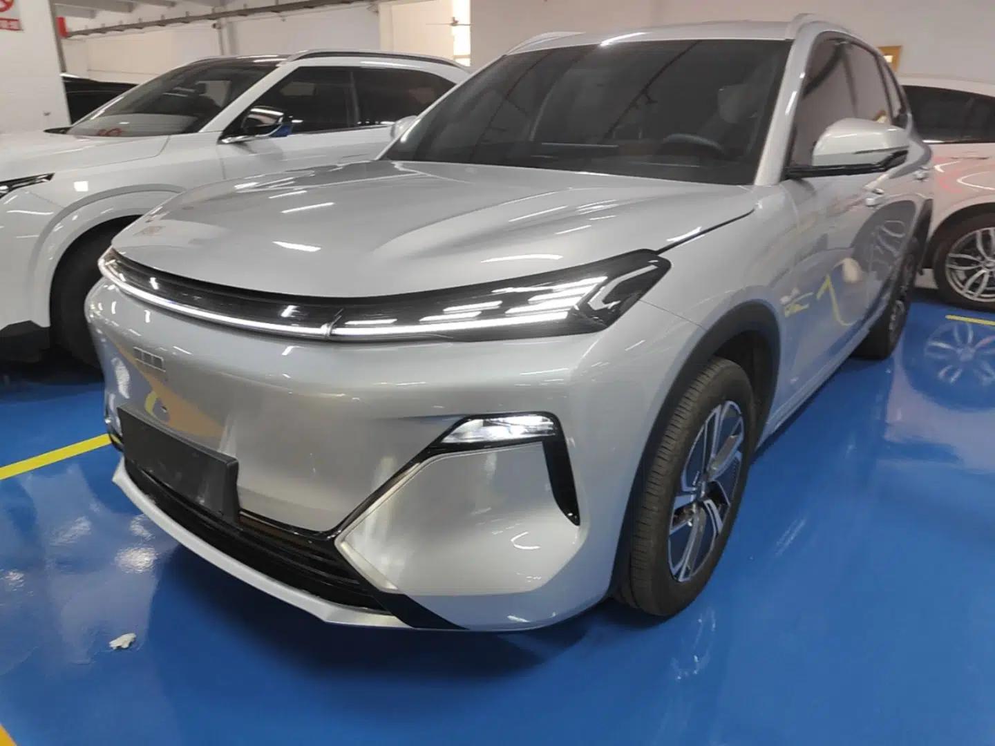 Geely Galaxy Xingjian 7 EM-i 2025 55 km Launch Edition — миниатюра 1