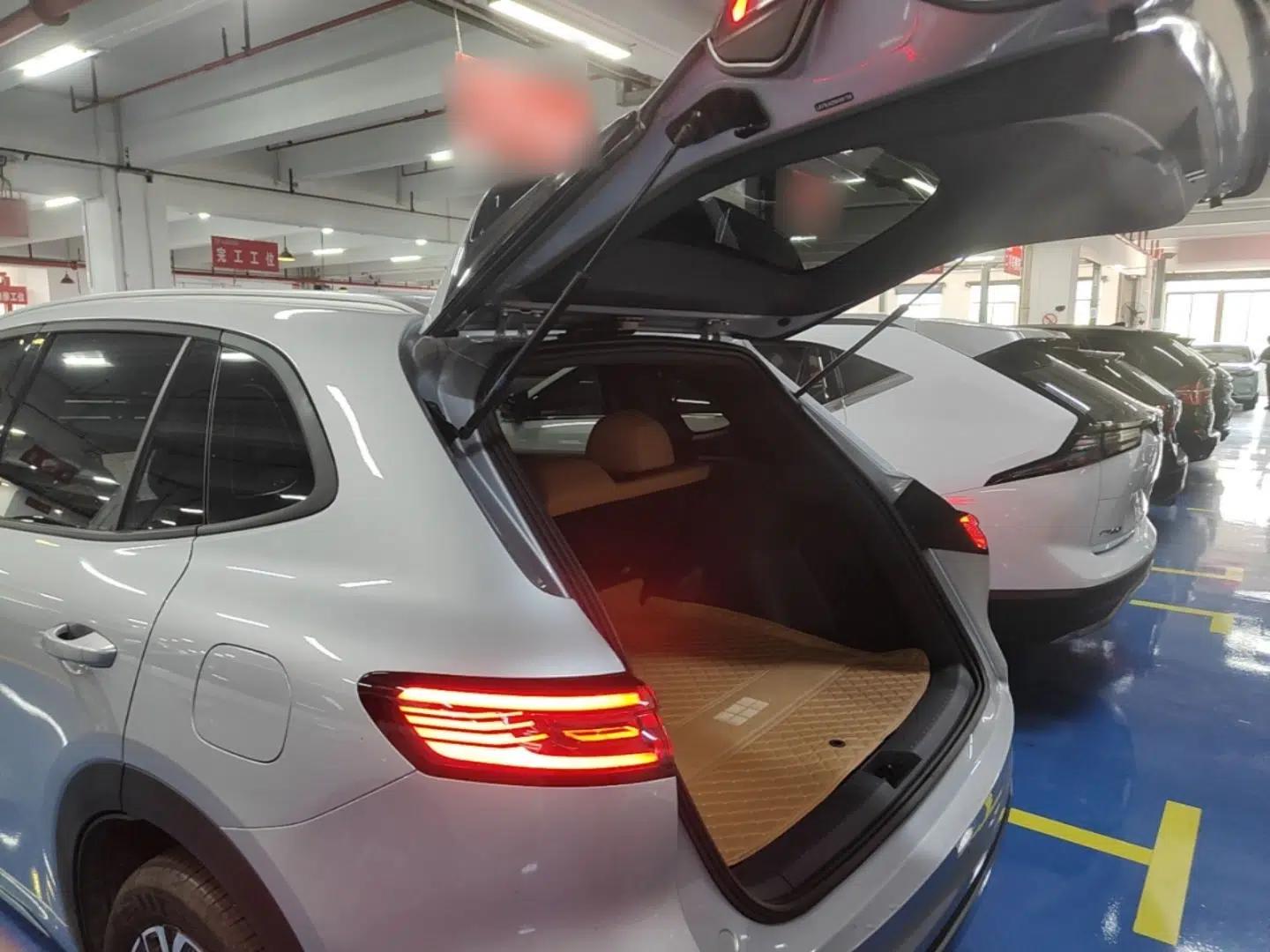Geely Galaxy Xingjian 7 EM-i 2025 55 km Launch Edition — миниатюра 27