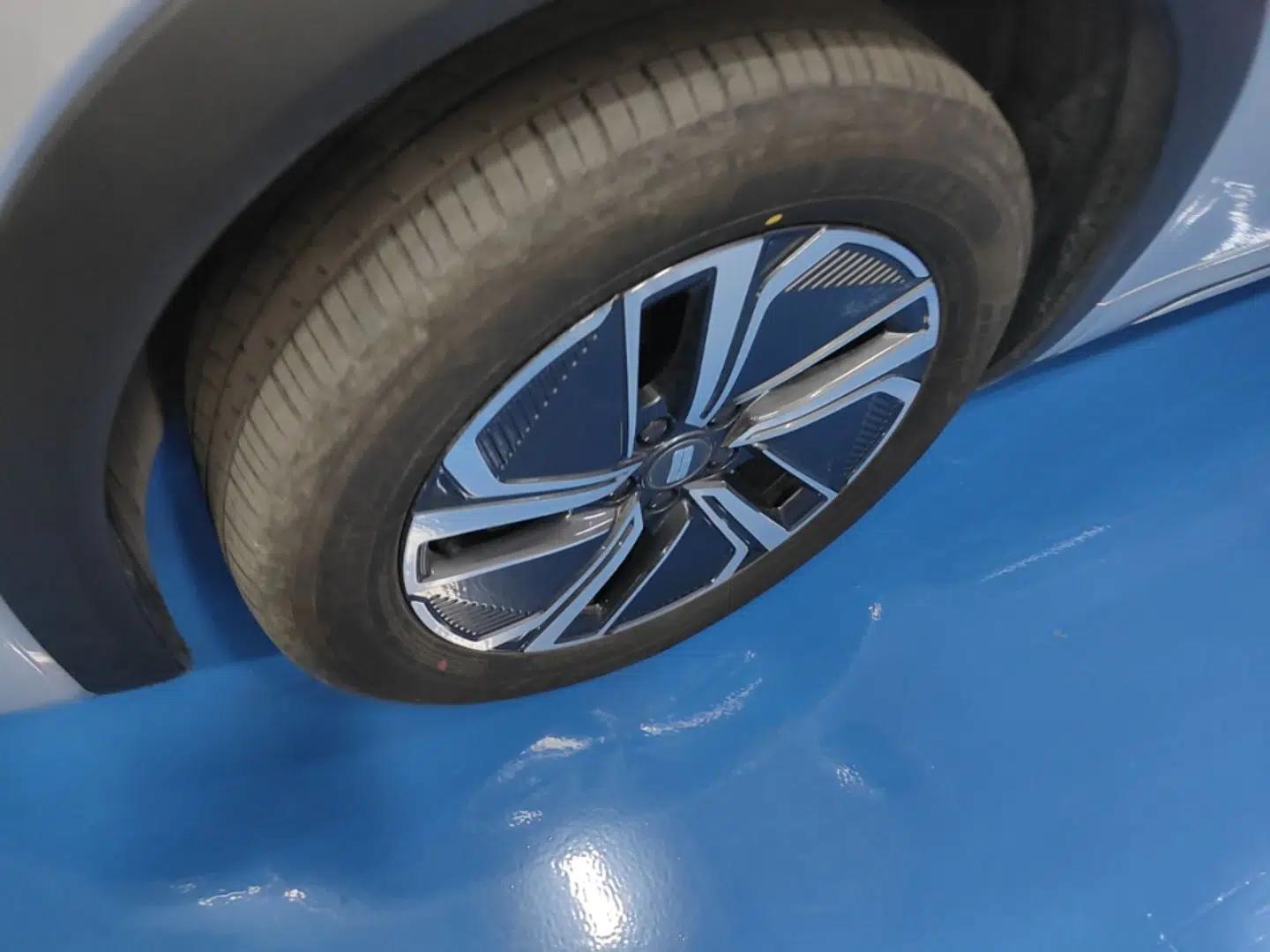 Geely Galaxy Xingjian 7 EM-i 2025 55 km Launch Edition — миниатюра 10