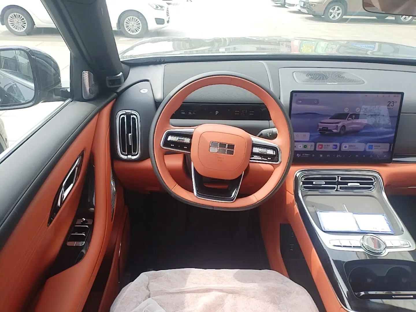 Geely Galaxy M9 2025 Model 230km Two-Wheel-Drive Smart Navigation Edition — миниатюра 13