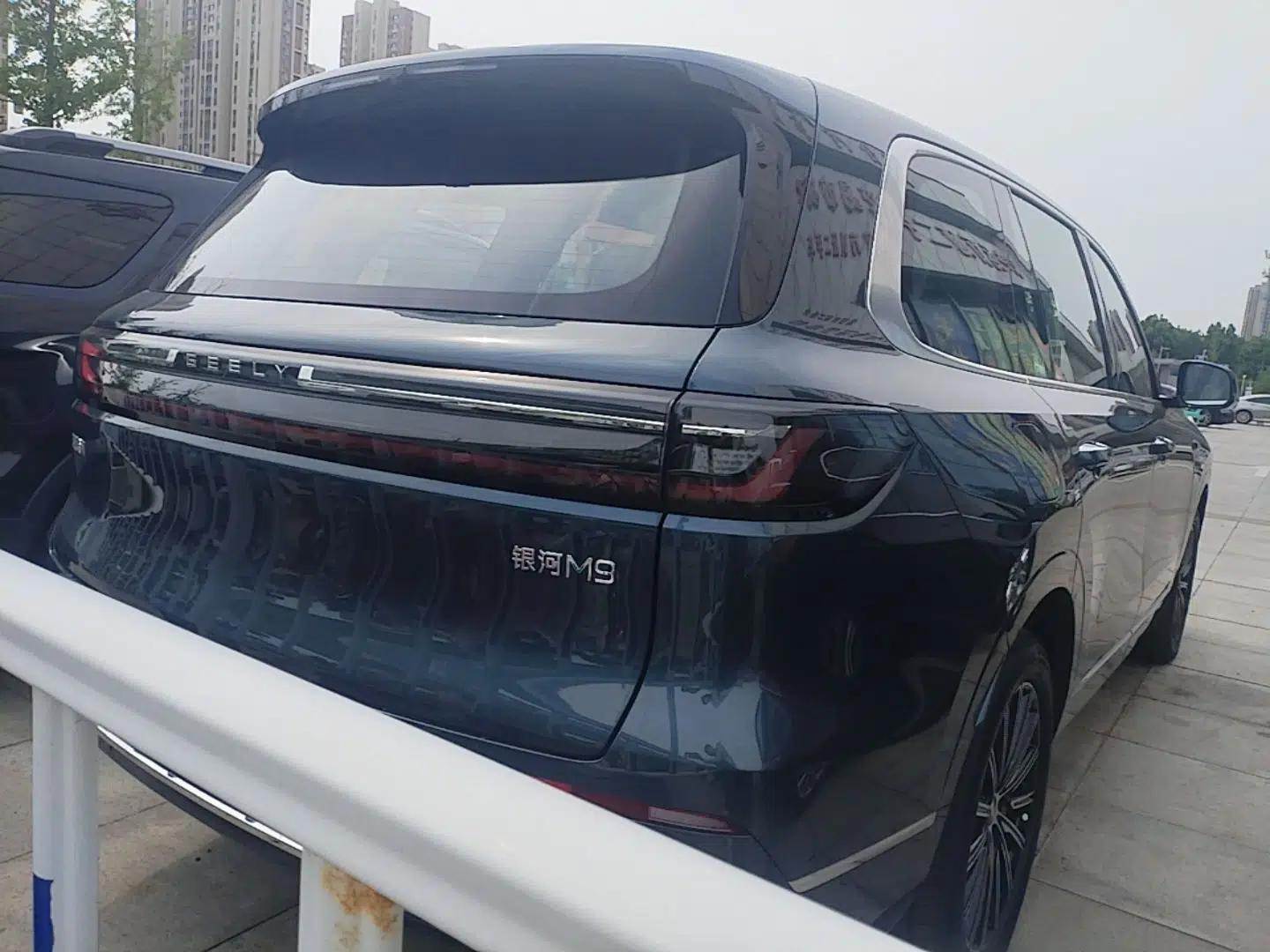 Geely Galaxy M9 2025 Model 230km Two-Wheel-Drive Smart Navigation Edition — миниатюра 5