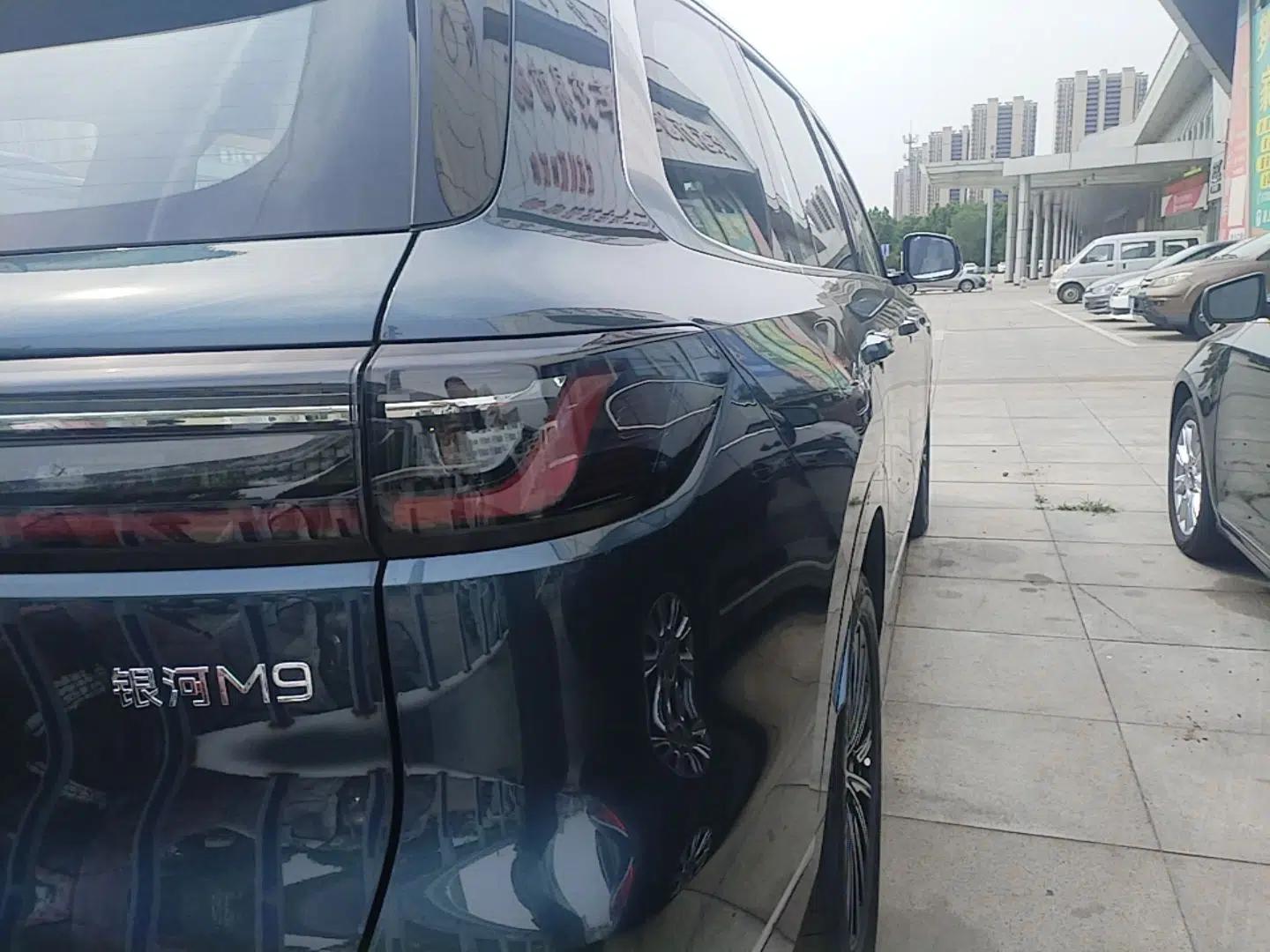 Geely Galaxy M9 2025 Model 230km Two-Wheel-Drive Smart Navigation Edition — миниатюра 9