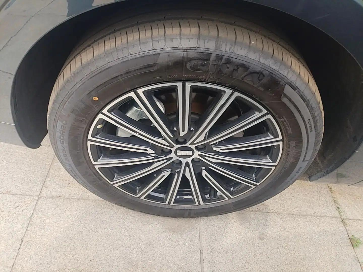 Geely Galaxy M9 2025 Model 230km Two-Wheel-Drive Smart Navigation Edition — миниатюра 10