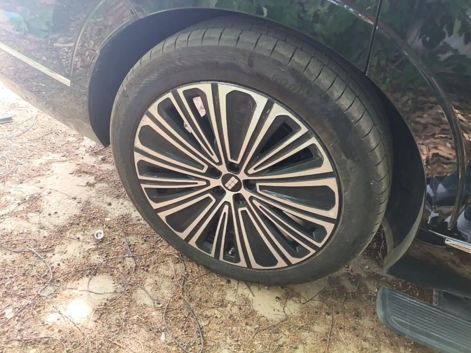 Geely Galaxy M9 2025 Model 210km Four-Wheel-Drive Leading Edition — миниатюра 11