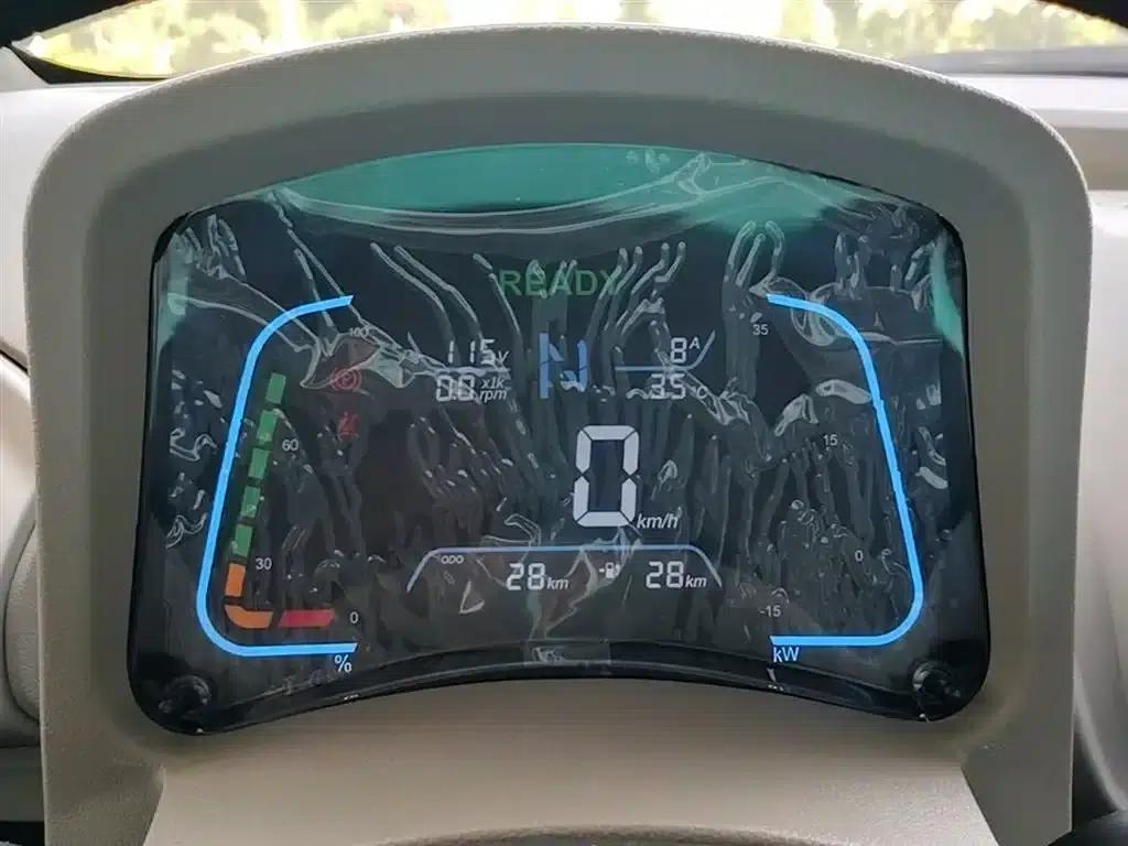Yizhi EV2 2023 Auspicious Edition 201km Comfort Model — миниатюра 12