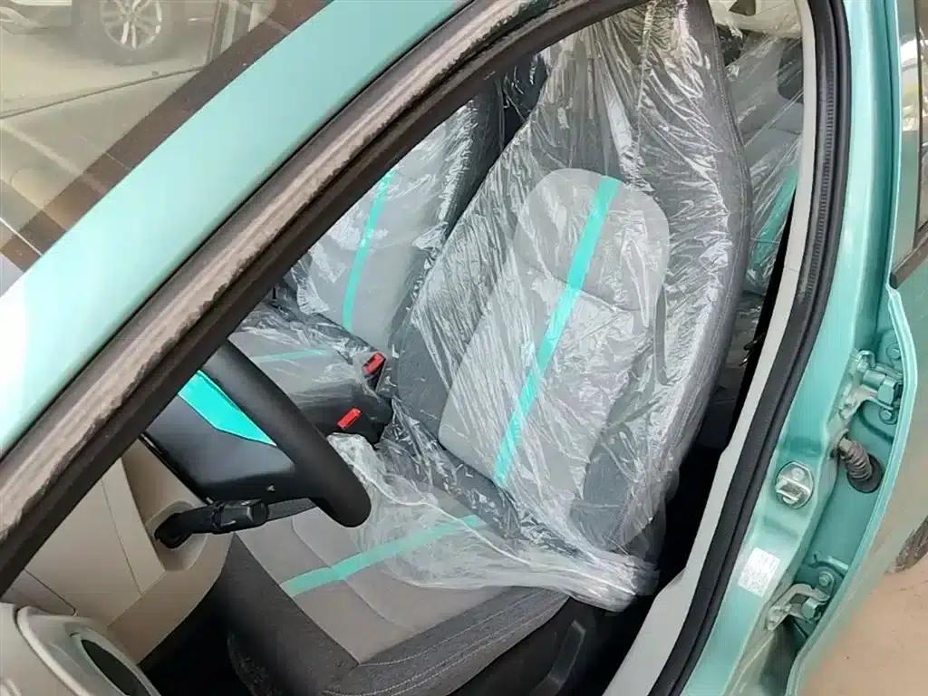 Yizhi EV2 2023 Auspicious Edition 201km Comfort Model — миниатюра 15