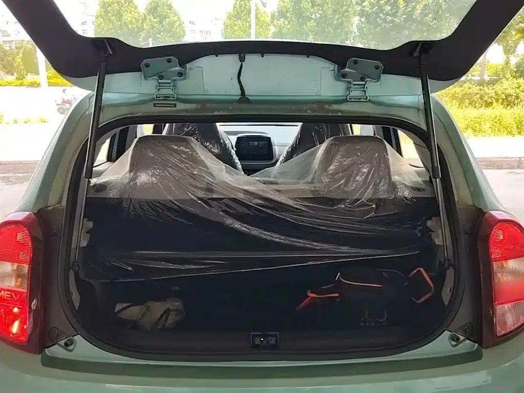 Yizhi EV2 2023 Auspicious Edition 201km Comfort Model — миниатюра 19