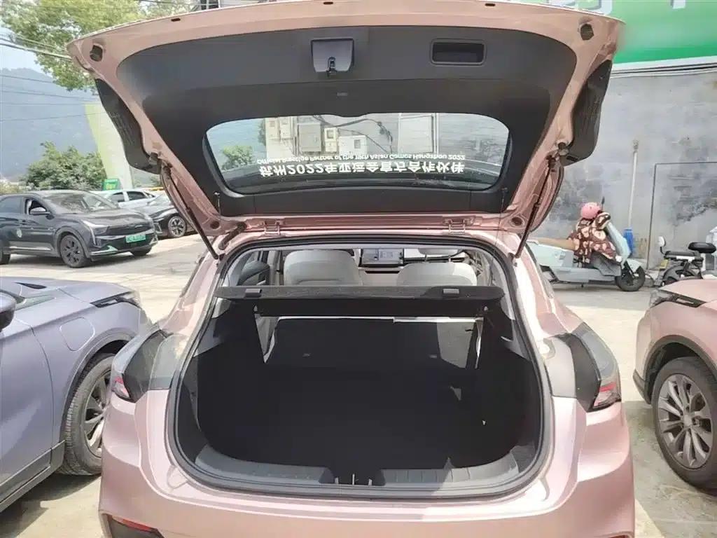 Geely Geometry M6 2022 Model 580 New Fun — миниатюра 19