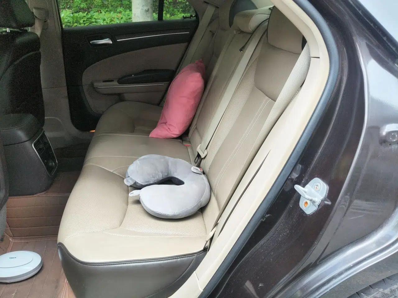 Chrysler 300C 2012 3.6L Luxury Edition — миниатюра 17
