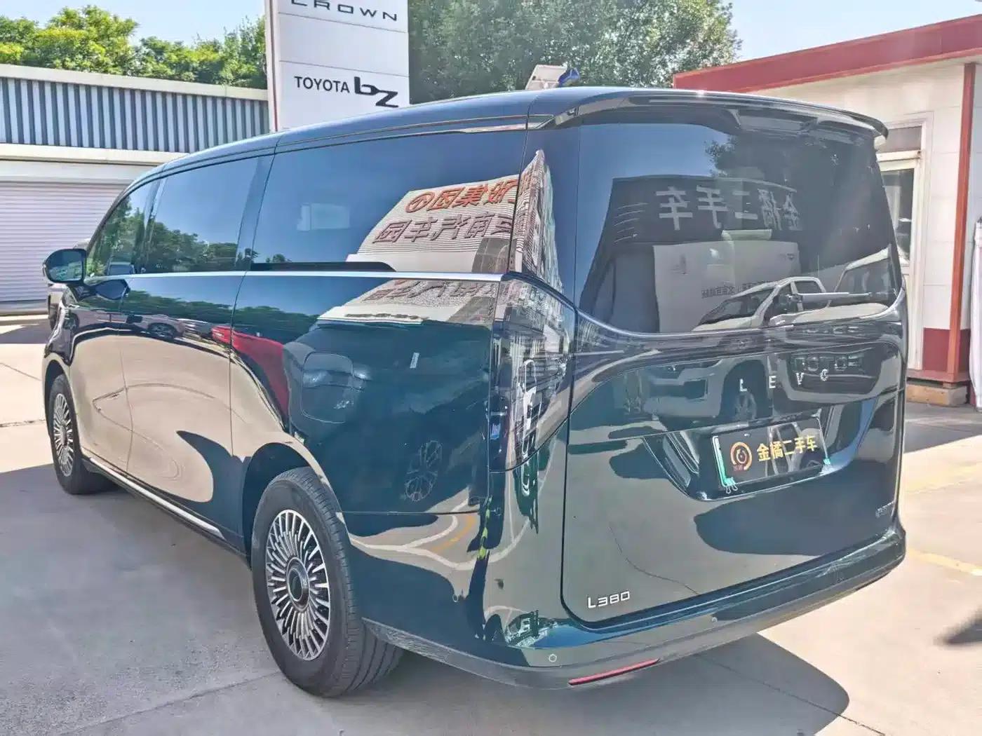 Yizhen L380 2025 Model 805km Flagship Edition 4WD — миниатюра 2