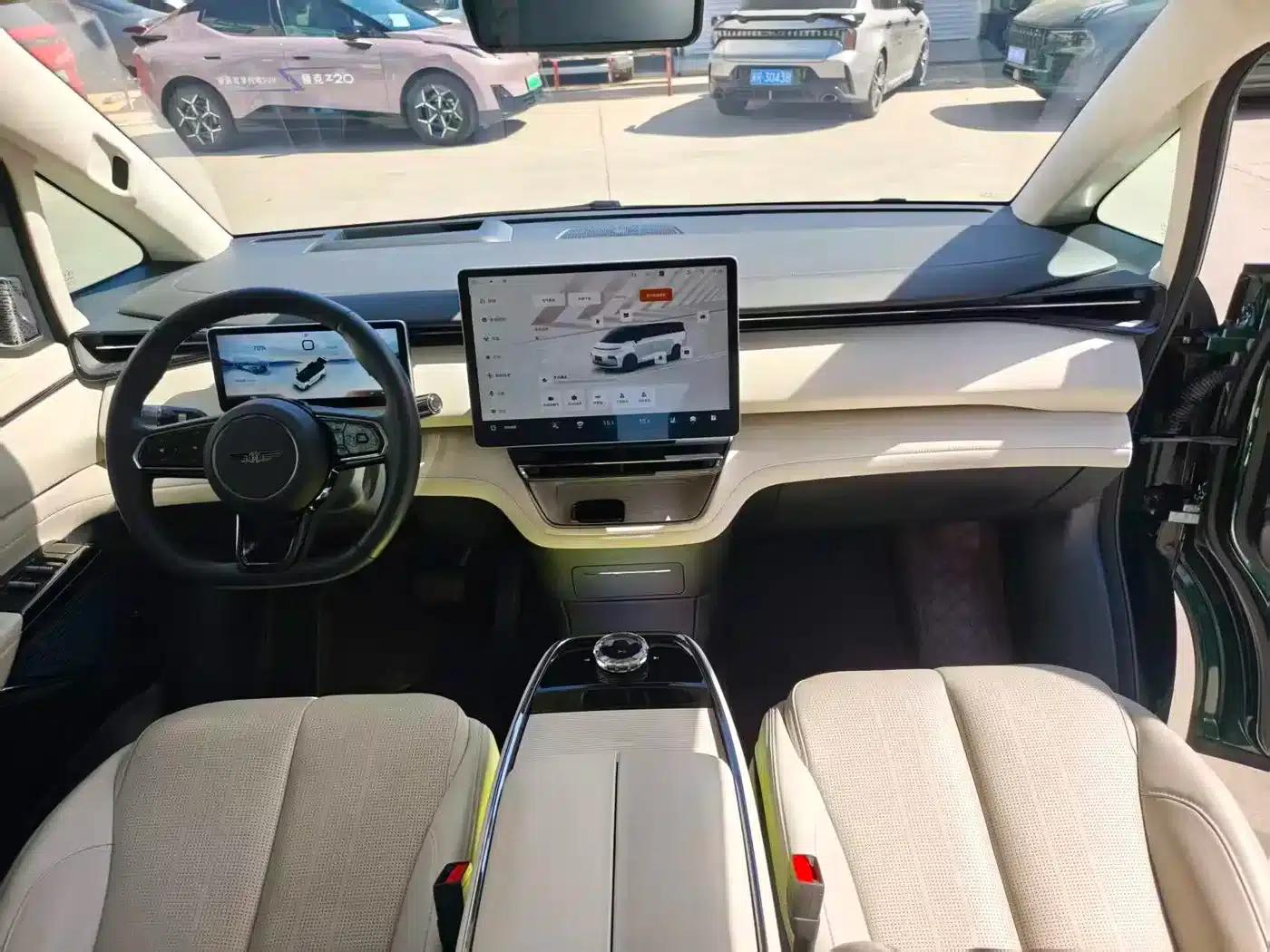 Yizhen L380 2025 Model 805km Flagship Edition 4WD — миниатюра 6