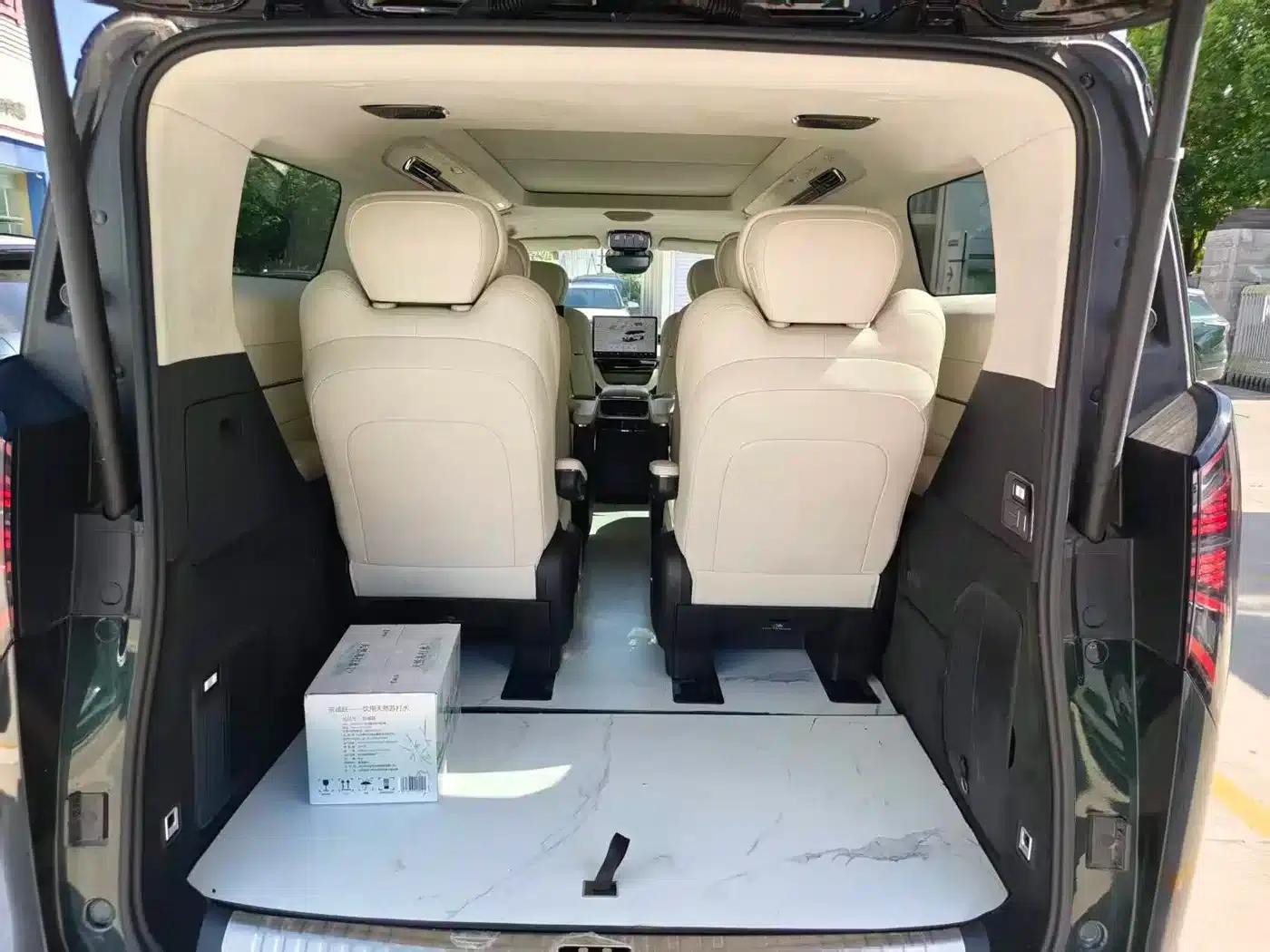 Yizhen L380 2025 Model 805km Flagship Edition 4WD — миниатюра 7